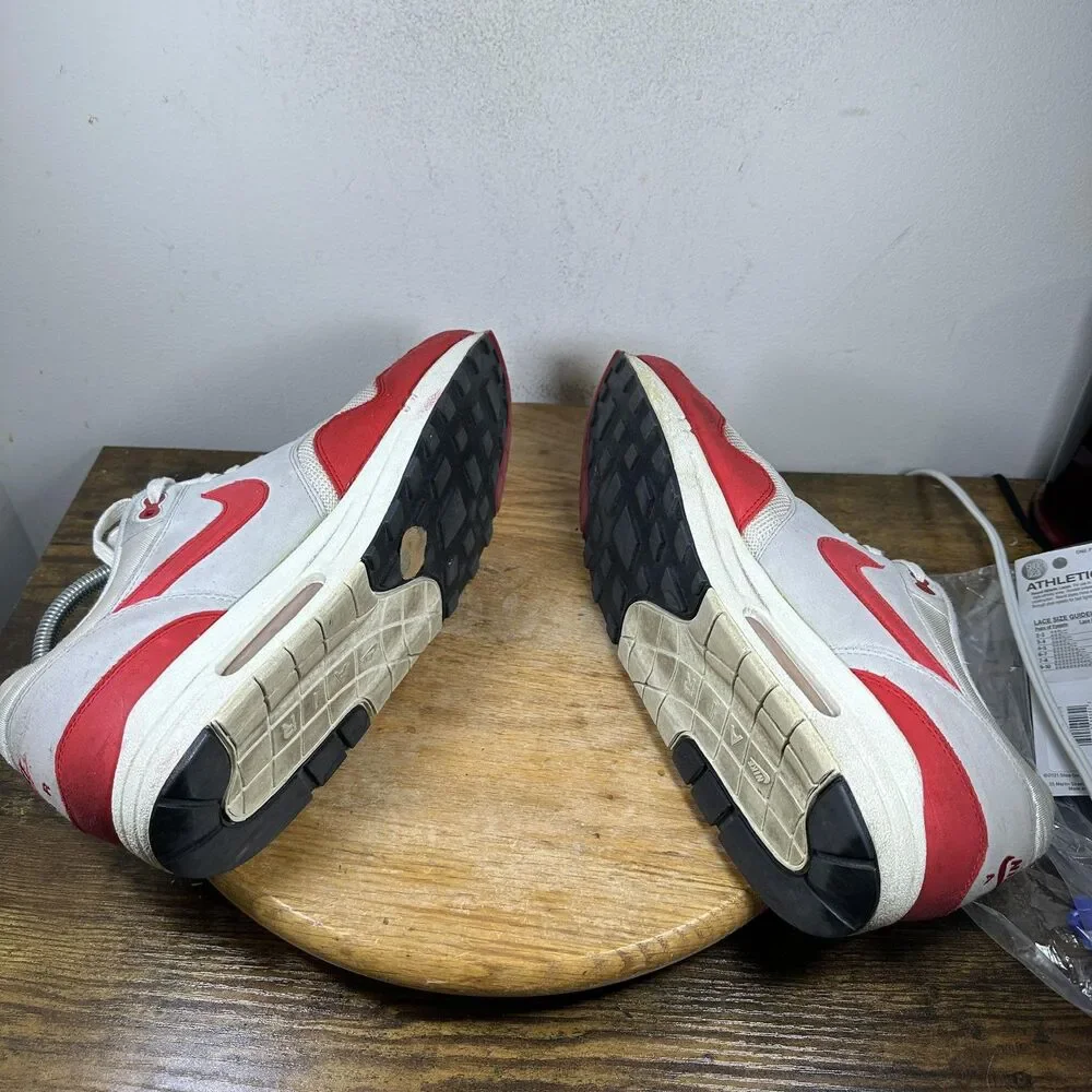 Nike Air Max 1 Shoes Mens Size 11.5 OG 554717-160 Running Retro Sneakers
